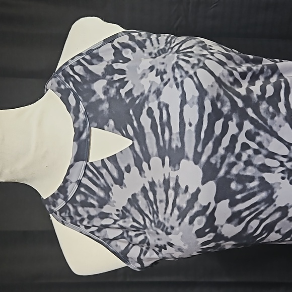 T back printed athletic tank - Picture 2 of 6